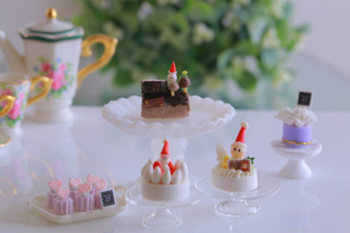 クリスマスミニチュアケーキの作り方もご紹介しています ミニチュア粘土 ミニチュアフード オンライン動画レッスン カメラの教室